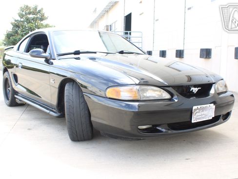 Used 1994 Ford Mustang GT RWD image 32