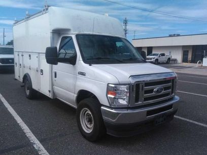 Certified 2022 Ford E-350 and Econoline 350 Super Duty w/ Power Windows & Locks Group