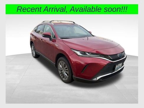 Used 2021 Toyota Venza image 1