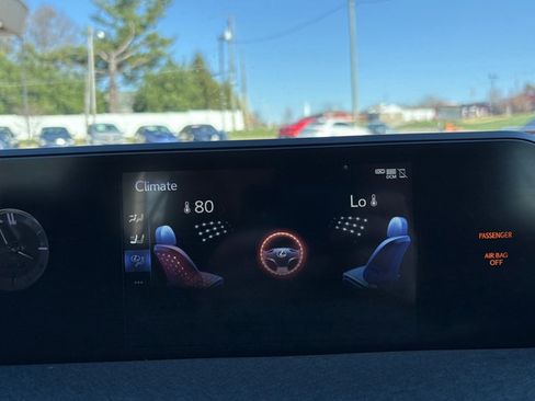 Used 2021 Lexus UX 250h w/ Premium Package image 39