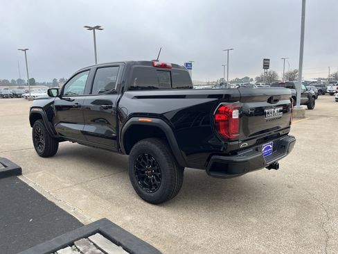 New 2026 GMC Canyon Elevation w/ Convenience Package image 4