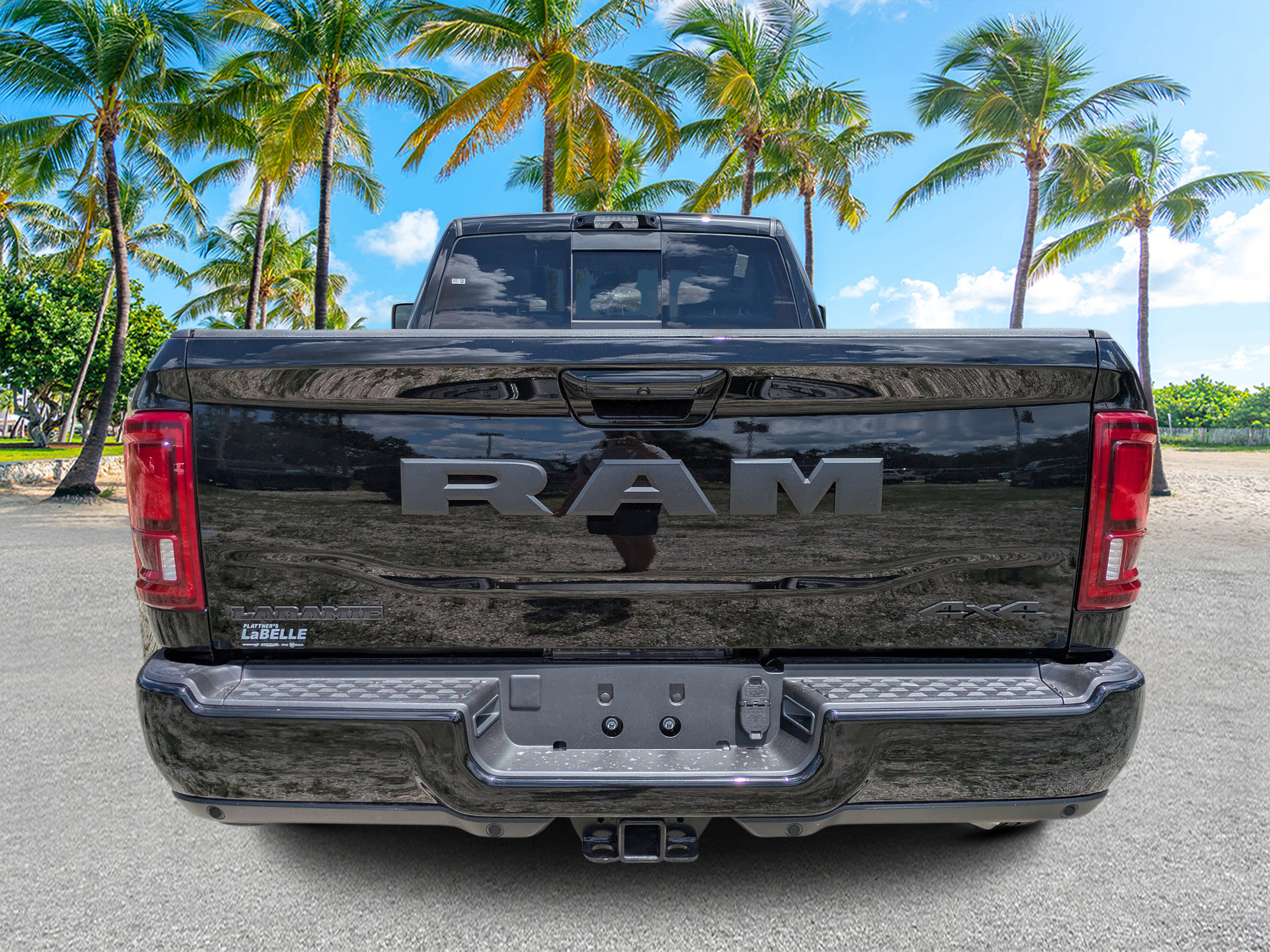 New 2026 RAM 3500 Laramie AWD/4WD image 4
