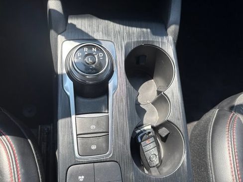 Used 2023 Ford Escape ST-Line Select AWD/4WD image 13