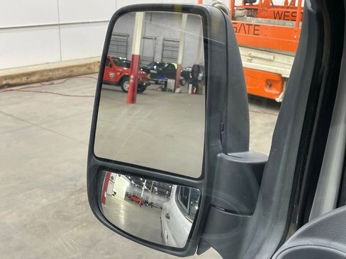 Used 2018 Ford Transit 350 XLT image 37