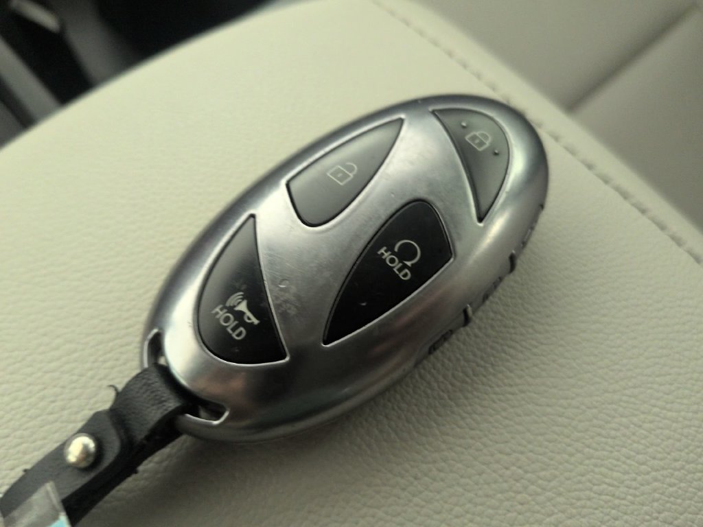 Used 2025 Hyundai Tucson Limited AWD/4WD image 46