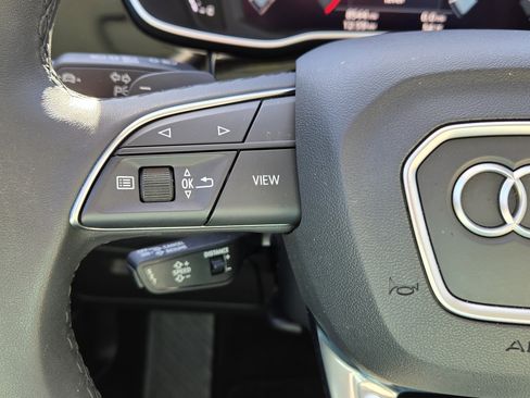 Used 2025 Audi Q3 2.0T Premium Plus w/ Premium Plus Package image 29