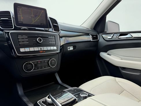 Used 2018 Mercedes-Benz GLS 450 4MATIC image 55