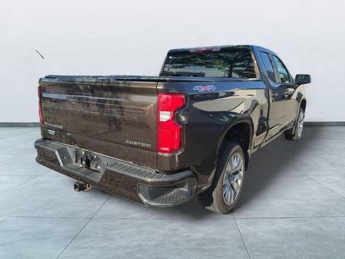 Used 2019 Chevrolet Silverado 1500 Custom w/ Custom Value Package AWD/4WD image 5