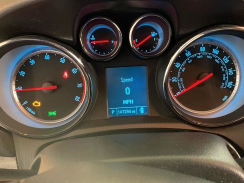 Used 2013 Buick Encore Convenience FWD image 21