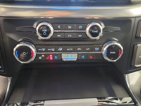 Used 2023 Ford F150 Lariat w/ Equipment Group 502A High image 16