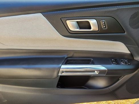 Used 2024 Ford Mustang Coupe image 23