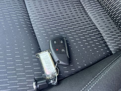 Used 2025 Chevrolet Equinox LT image 22