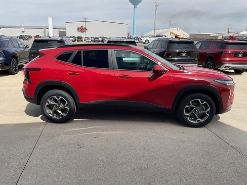 New 2026 Chevrolet Trax LT FWD image 5