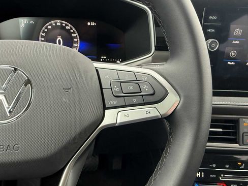 New 2026 Volkswagen Taos SE AWD/4WD image 13