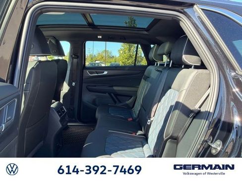 New 2026 Volkswagen Atlas Cross Sport SEL Premium R-Line AWD/4WD image 17