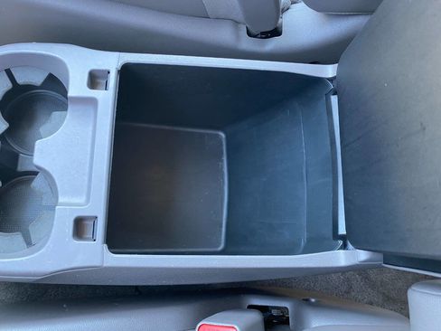 Used 2013 Honda Odyssey Touring Elite image 21