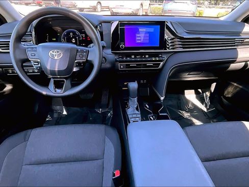 Used 2026 Toyota Camry LE FWD image 15