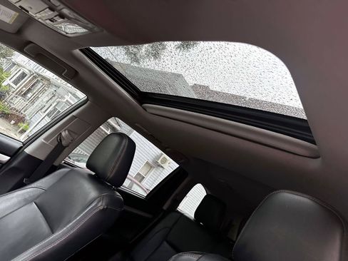 Used 2018 Toyota Highlander XLE AWD/4WD image 13