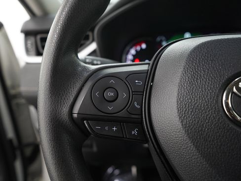 Used 2024 Toyota RAV4 XLE AWD/4WD image 25