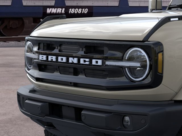 New 2026 Ford Bronco Outer Banks AWD/4WD image 19