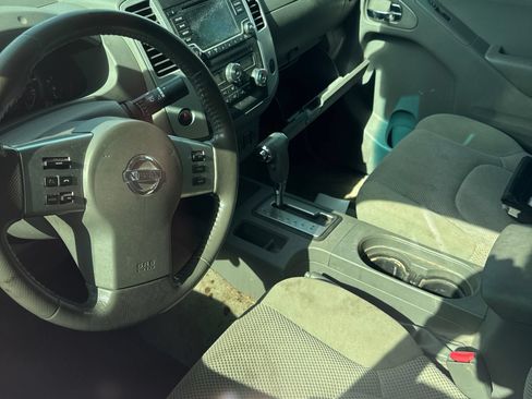 Used 2018 Nissan Frontier SV w/ Value Truck Package RWD image 5