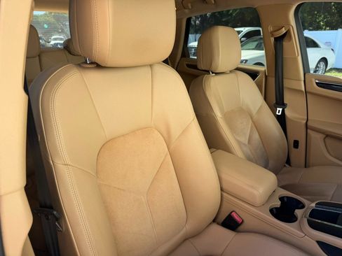 Used 2015 Porsche Macan S image 47
