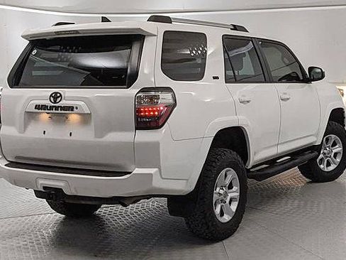 Used 2019 Toyota 4Runner SR5 image 3
