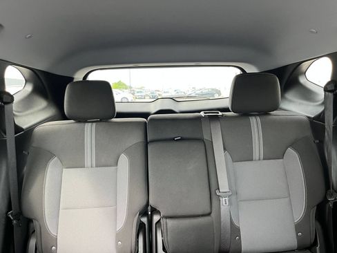 Used 2025 Chevrolet Blazer LT FWD image 39