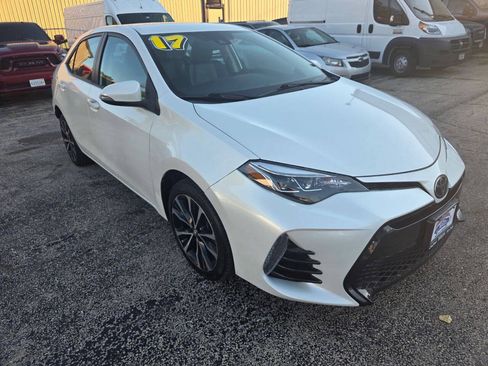 Used 2017 Toyota Corolla SE w/ Carpet Mat Package (TMS) FWD image 3