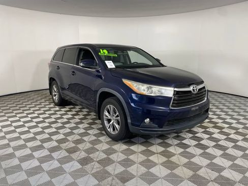 Used 2014 Toyota Highlander Plus AWD/4WD image 17