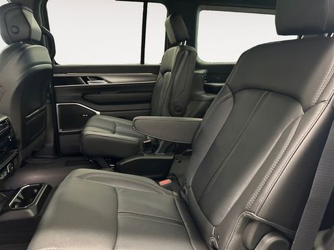 New 2026 Jeep Grand Wagoneer w/ Premium Group I image 13
