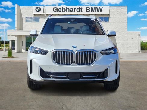 New 2026 BMW X5 xDrive50e w/ Premium Package image 2