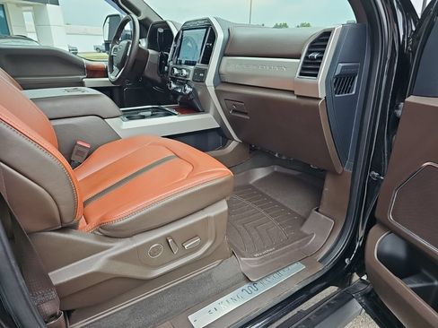 Used 2022 Ford F350 King Ranch w/ King Ranch Ultimate Package AWD/4WD image 35