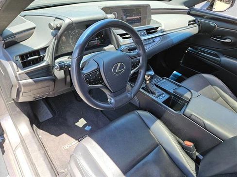 Used 2020 Lexus ES 300h w/ Premium Package FWD image 7