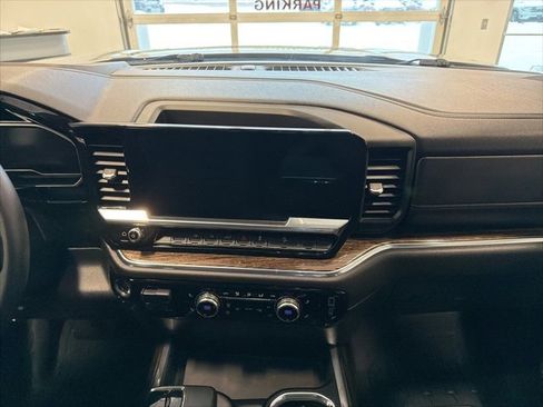 Used 2024 GMC Sierra 1500 Elevation w/ Preferred Package image 21