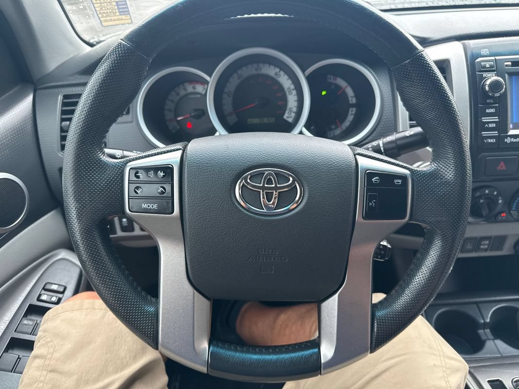 Used 2012 Toyota Tacoma 4x4 Double Cab w/ TRD Off-Road Pkg image 33