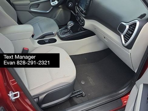 Used 2020 Kia Soul LX FWD image 16