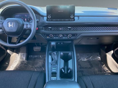 Used 2024 Honda Accord EX image 11