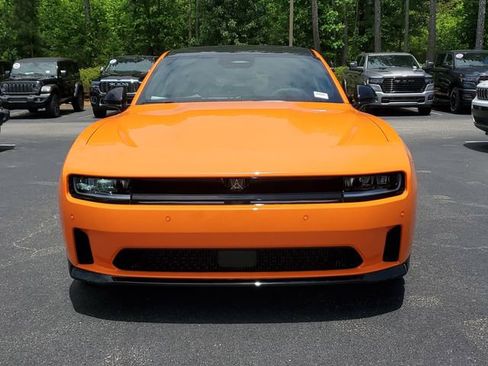 New 2025 Dodge Charger Daytona R/T w/ Sun & Sound Package image 2