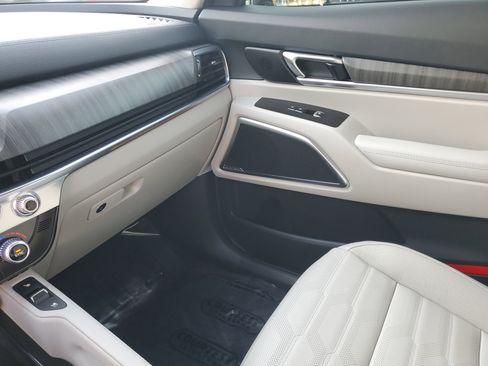 Used 2025 Kia Telluride SX Prestige image 26