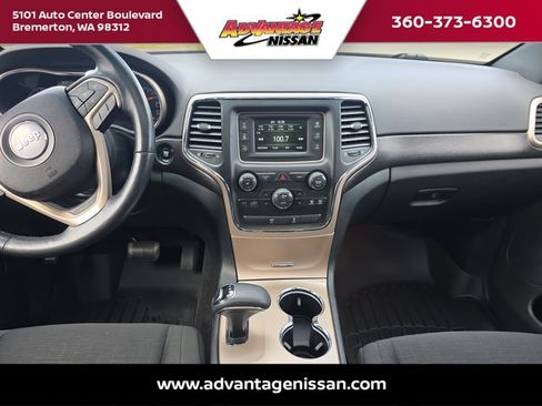 Used 2015 Jeep Grand Cherokee Laredo w/ Quick Order Package 23E AWD/4WD image 16