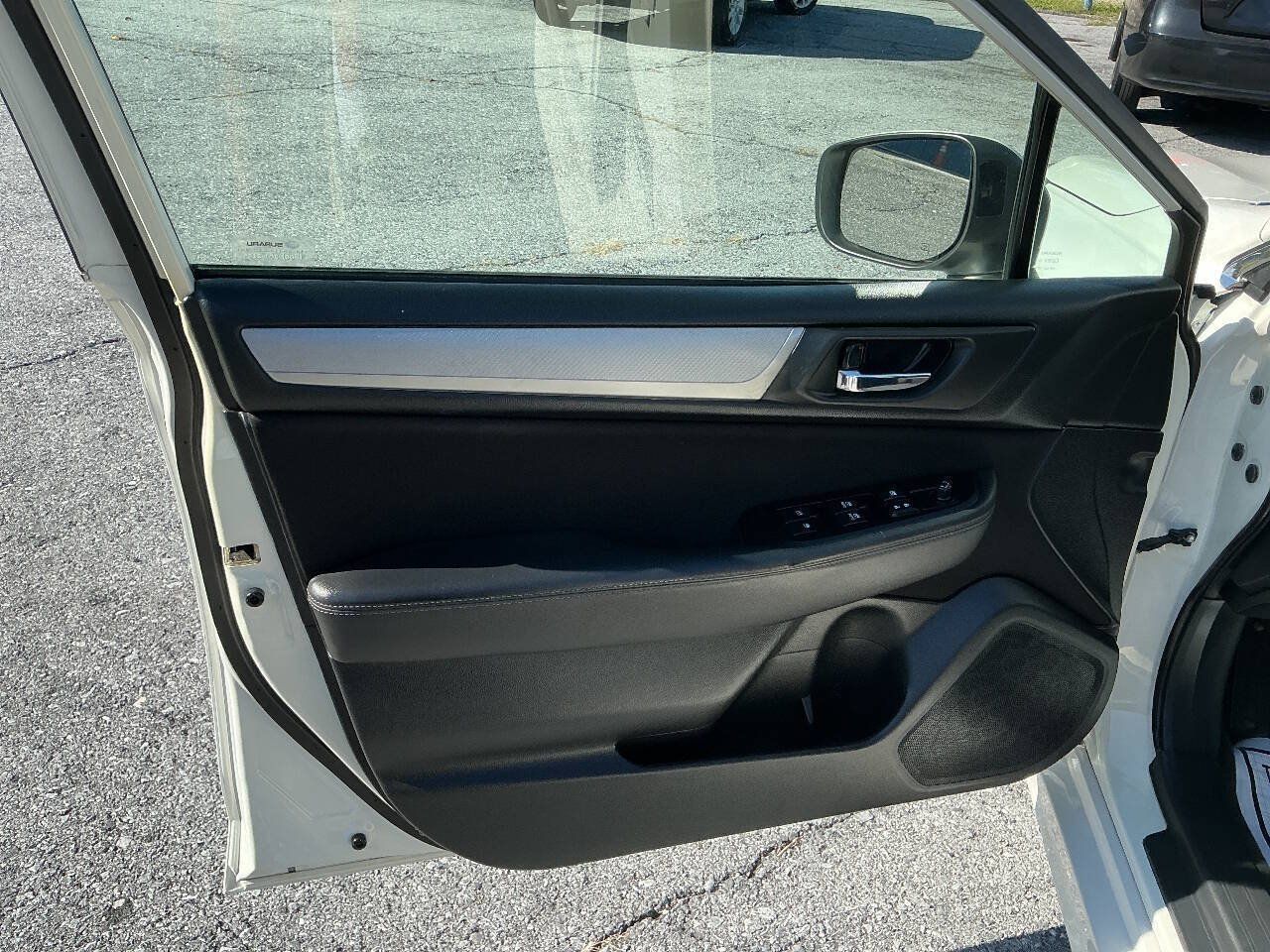 Used 2018 Subaru Legacy 2.5i Premium w/ Eyesight & BSD & Rcta & HBA AWD/4WD image 15
