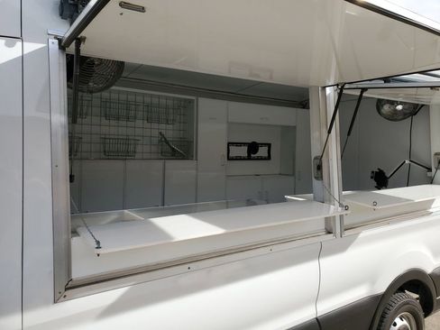 Used 2021 Ford Transit 250 Medium Roof image 35