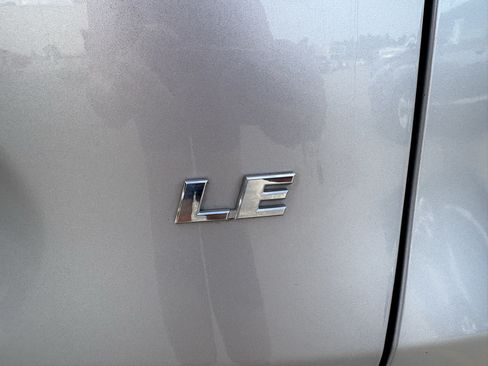 Used 2019 Toyota RAV4 LE w/ Carpet Mat Package FWD image 26