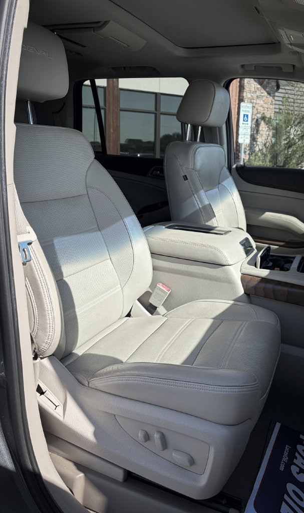 Used 2019 GMC Yukon Denali w/ Open Road Package AWD/4WD image 28