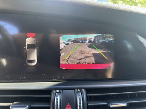 Used 2018 Alfa Romeo Giulia Ti w/ TI Leather Package image 27