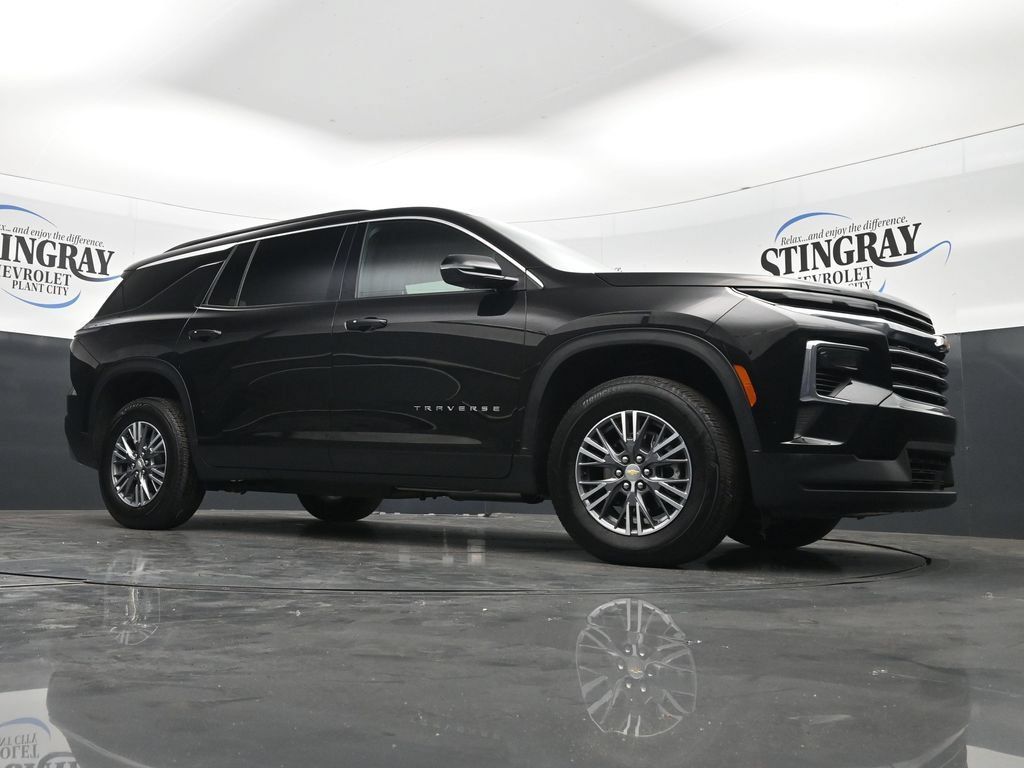 Certified 2026 Chevrolet Traverse LT AWD/4WD image 26