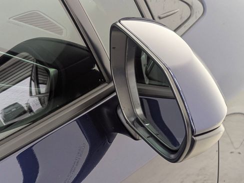 Used 2022 Toyota Corolla LE image 20