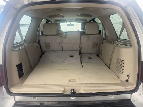 Used 2011 Ford Expedition XLT image 13