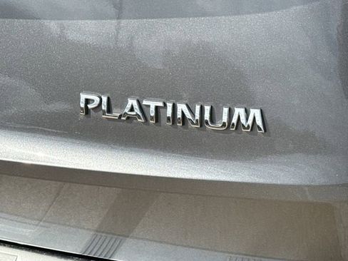 Used 2023 Nissan Rogue Platinum w/ Platinum Premium Package image 10